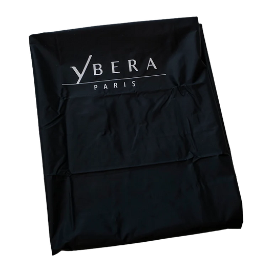 Capa de corte profesional Ybera Paris para servicios de peluquería.